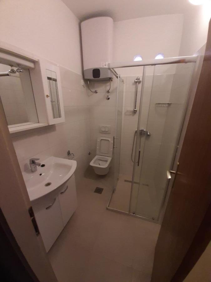 Apartments Ivan Perkov Tomas Bilo Primošten Eksteriør bilde