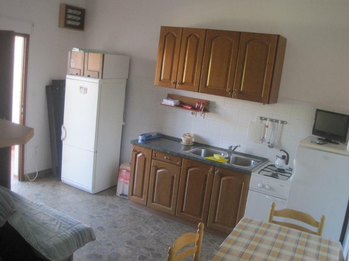 Apartments Ivan Perkov Tomas Bilo Primošten Eksteriør bilde